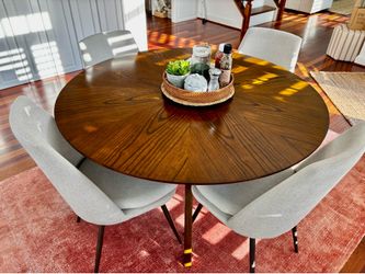 Breakfast table with four chairs