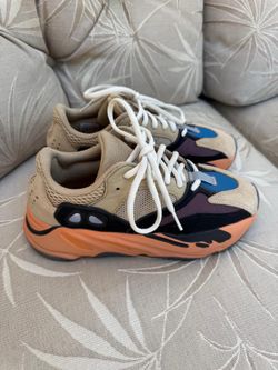 Yeezy Adidas Boost 700 Enflame Amber