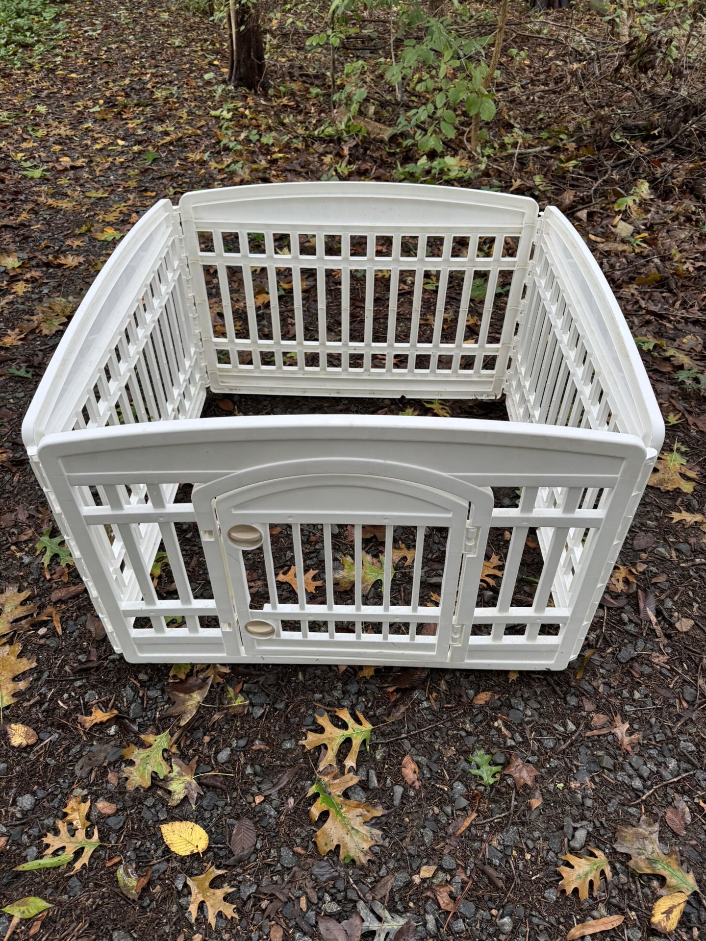 Frisco 4-Panel Plastic Exercise Dog Playpen, 24"H, White