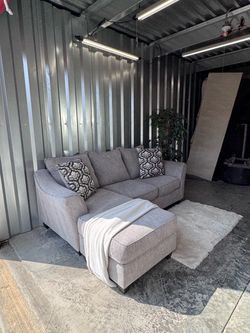 Delivery Available) Light Gray Sectional Sofa / Couch with Reversible Chaise