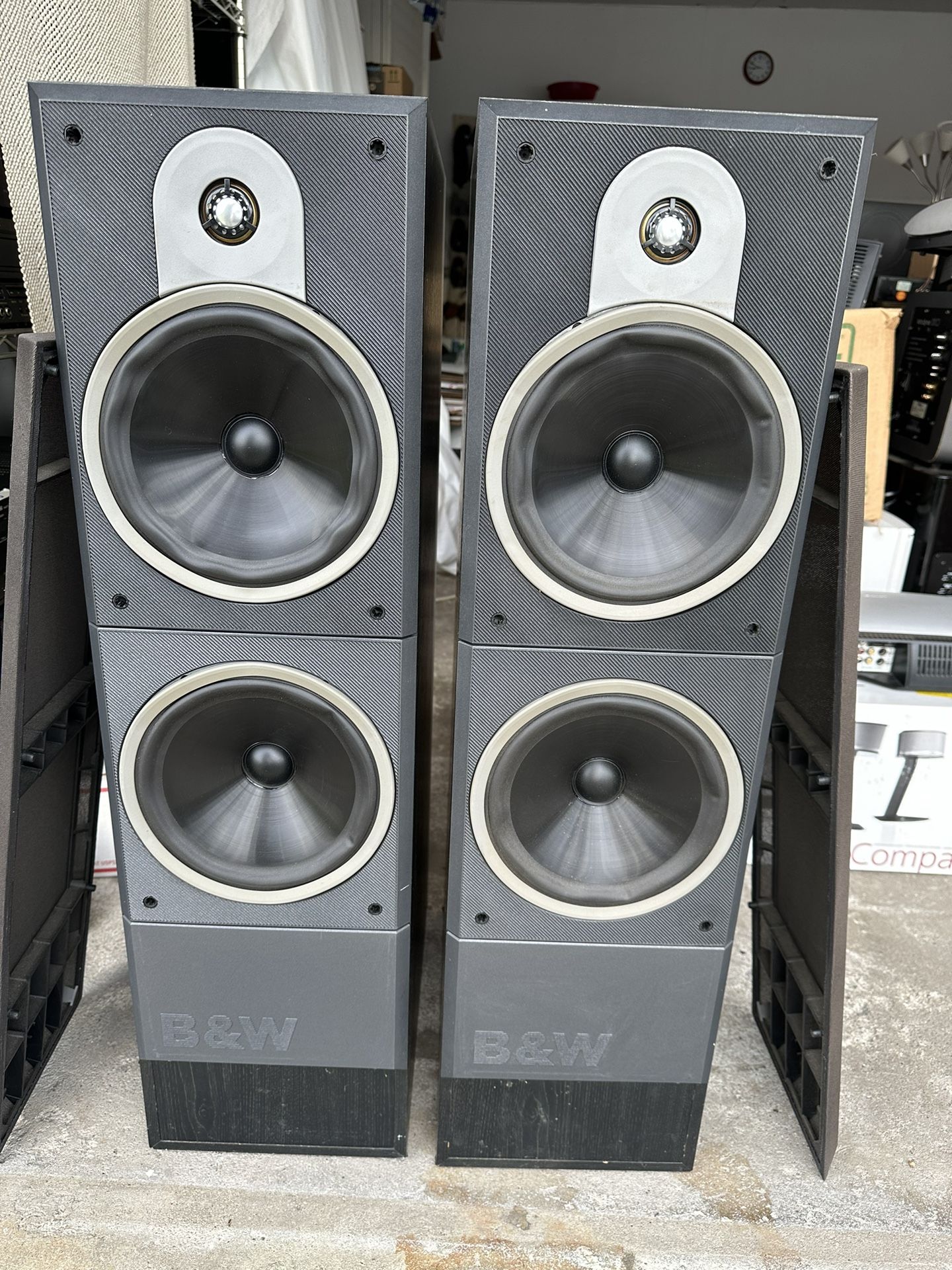B&W Bowers And Wilkins DM630 3-Way Loudspeaker System . Made In England