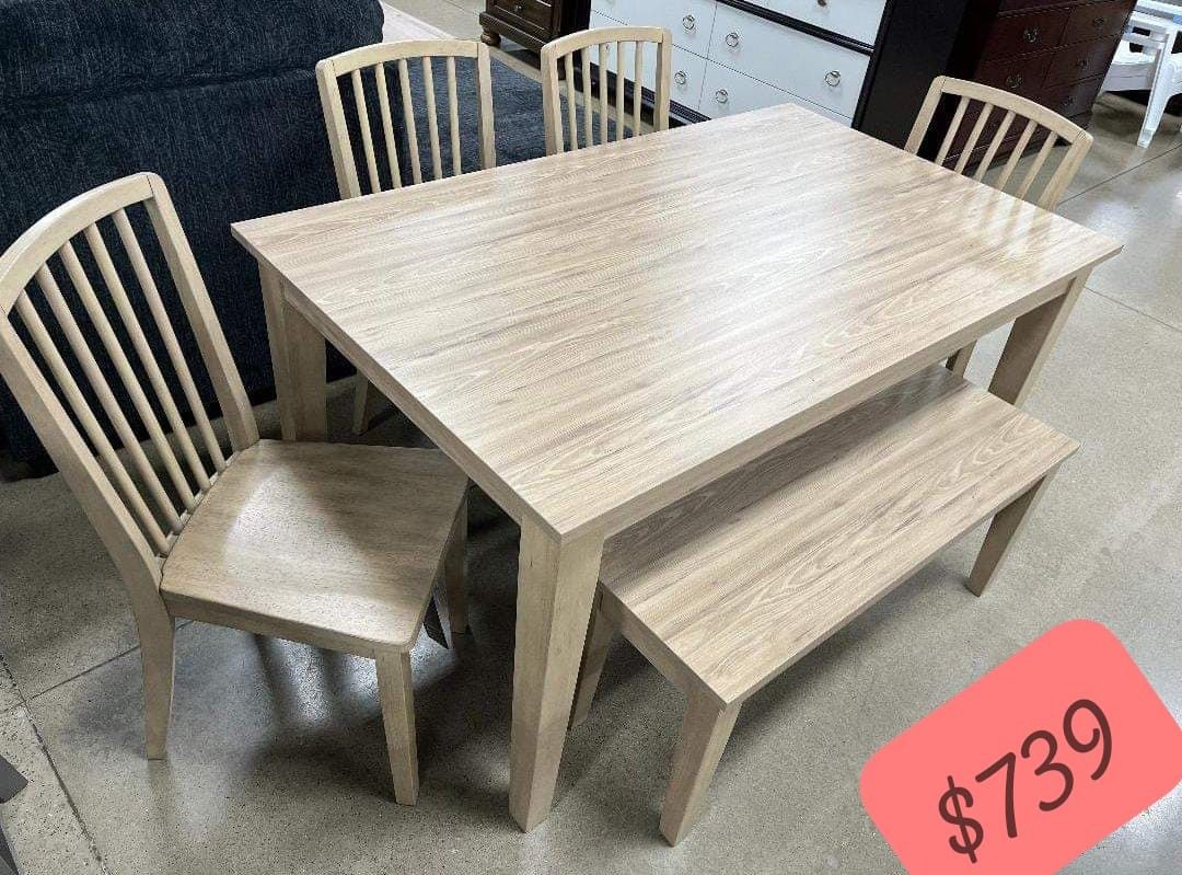 Gleanville Dinings Sets Tables 4 Chairs and Benchs