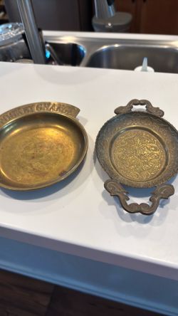 Brass coin, ashtray trays