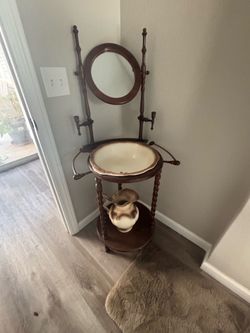 Vintage wash, basin, pitcher, and mirrors with stand