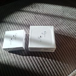 Airpods 2nd @ 4nd