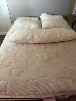 100% organic queen mattress, pillows