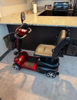 Electric scooter sit down