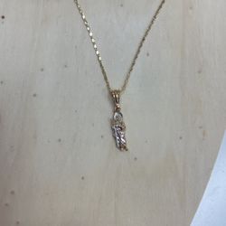 Call, Pleaded Chain And Pendant