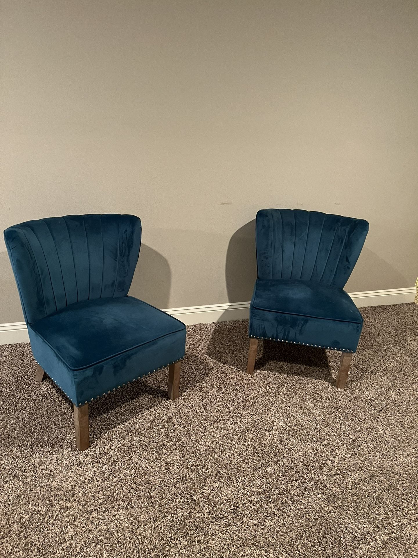 A Pair Of Teal Crushed Velvet Upholstered Accent Chairs