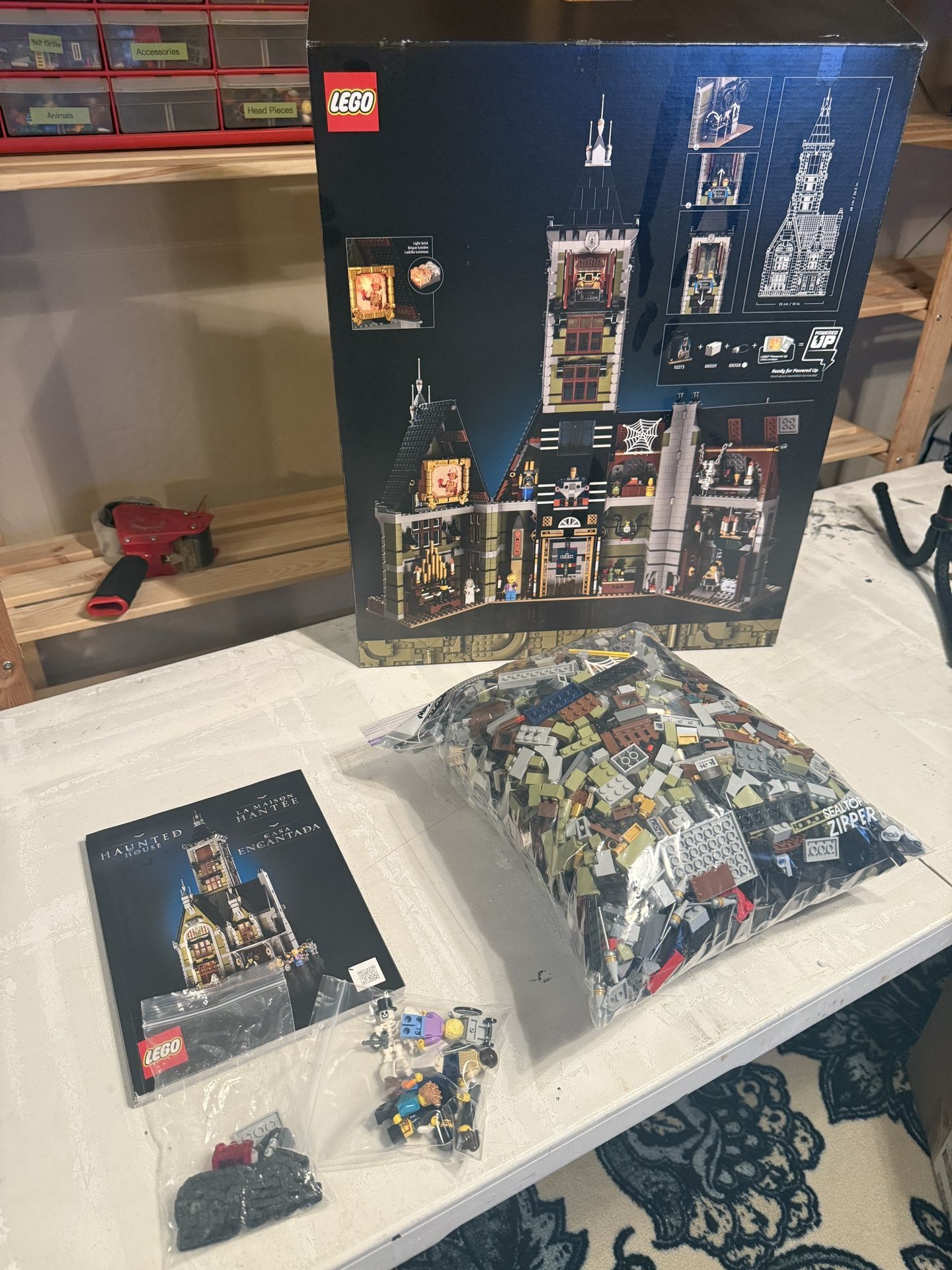 Lego Icons Haunted House 10273