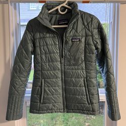 Women’s Insulated Patagonia Jacket 