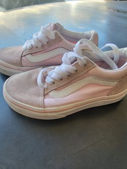 kid pink vans