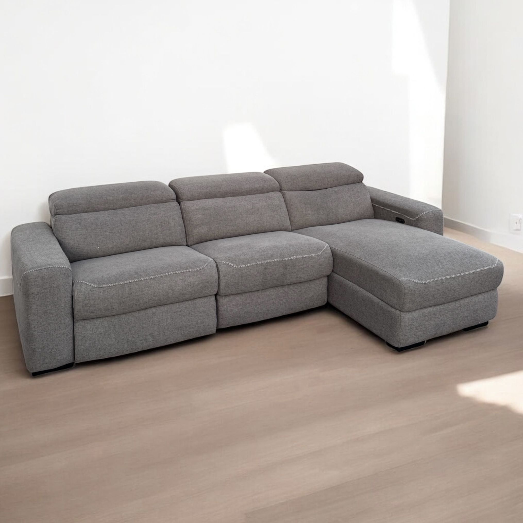 GREY SECTIONAL RECLINER COUCH