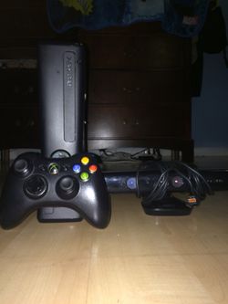 Xbox 360 4gb with kinetic