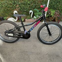  Bike Trek Precaliber7 speed mountain  20 inch