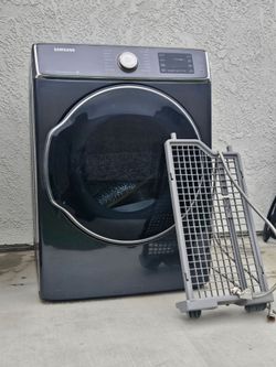 Samsung Extra Capacity Front-Load Gas Dryer