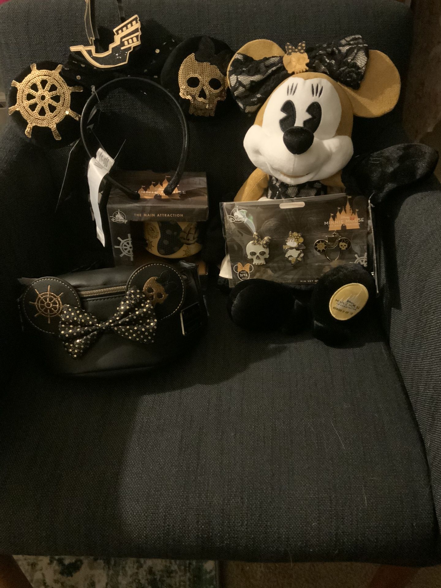 Pirates of the Caribbean Minnie Mouse Ears, Plush, Bag, Mug and Pin Set