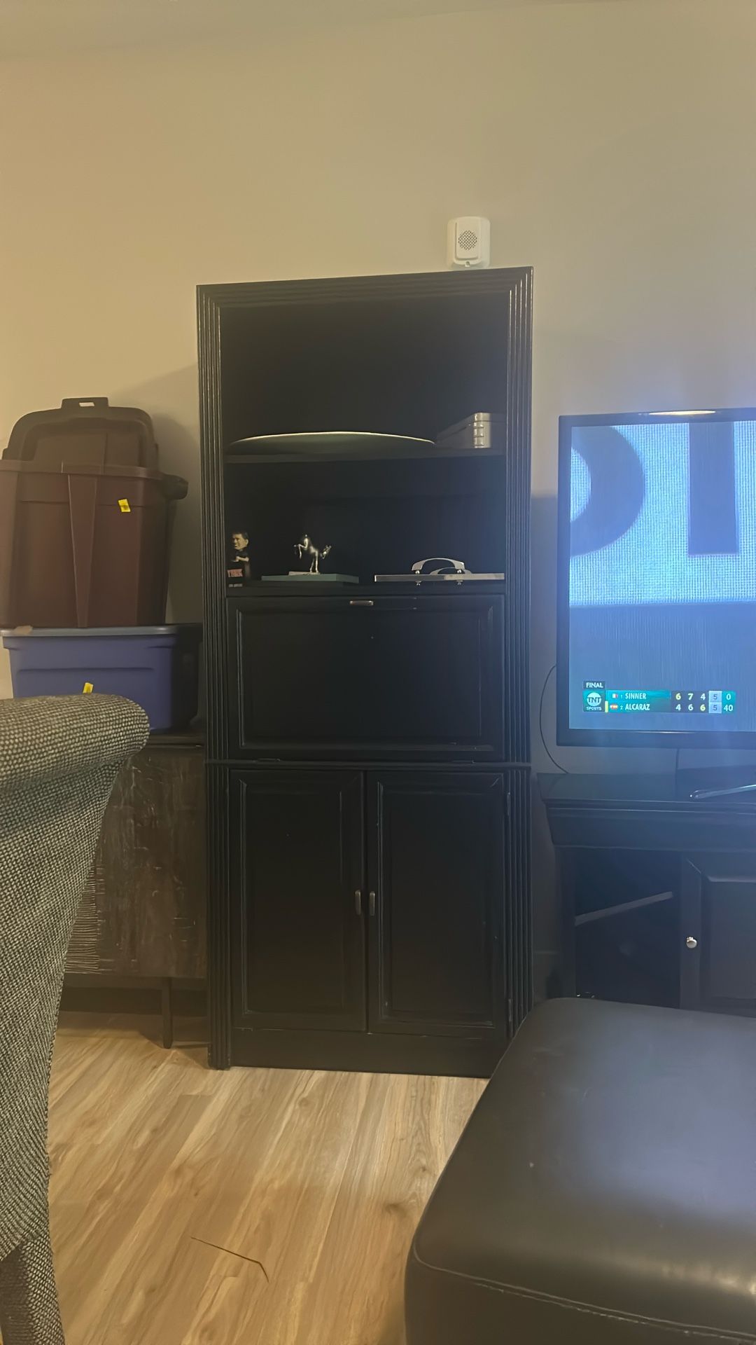 Wall Unit
