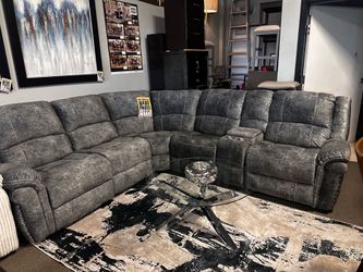 Stunning reclining sectional! $1899 💙☎️🔥