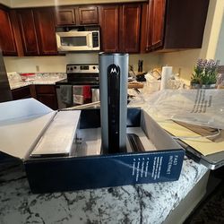 Motorola DOCSIS 3.1 cable modem