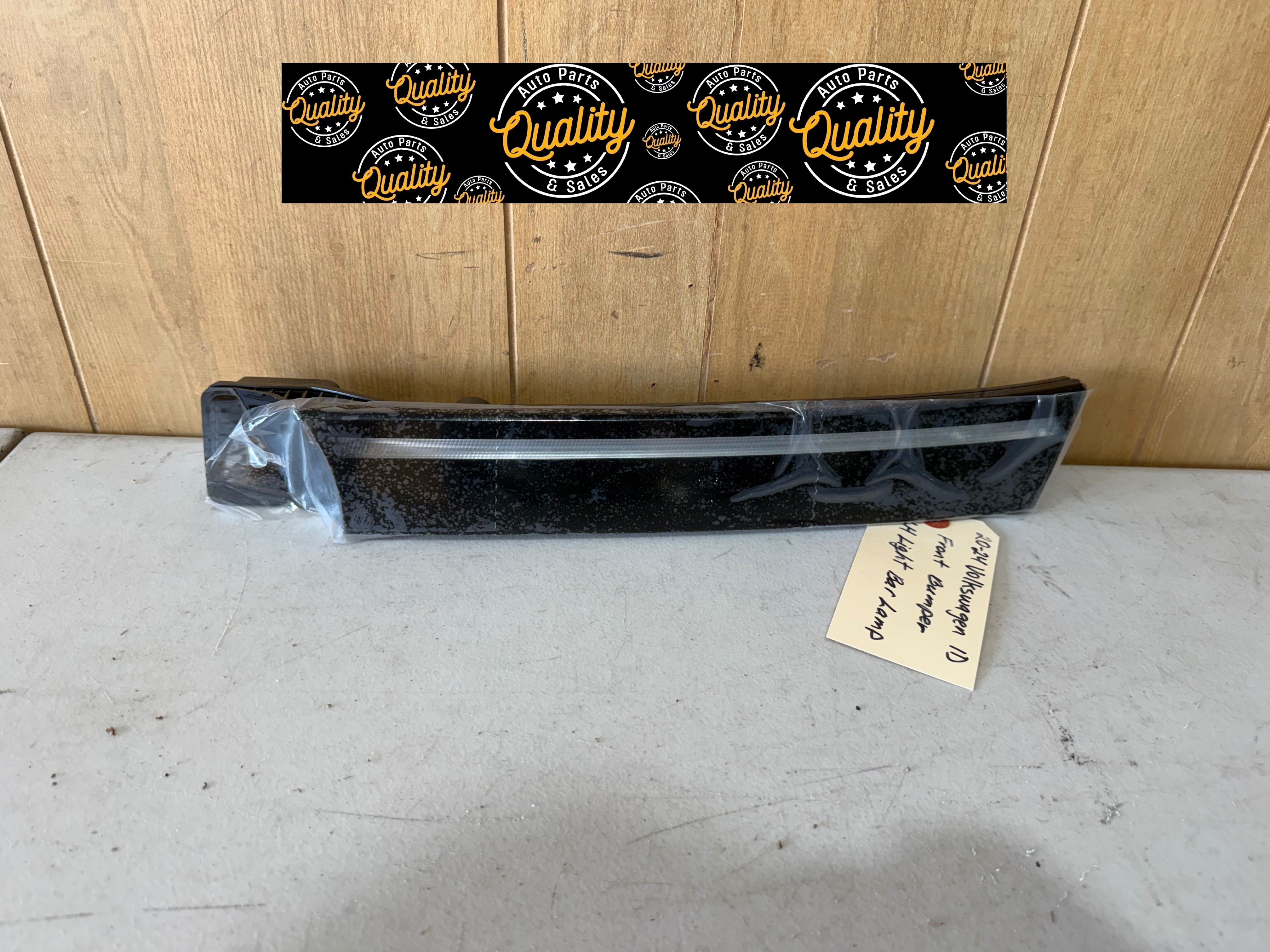2020 2021 2022 2023 2024 Volkswagen ID4 ID-4 Front Bumper Driver Side Left Side Bar. Lamp