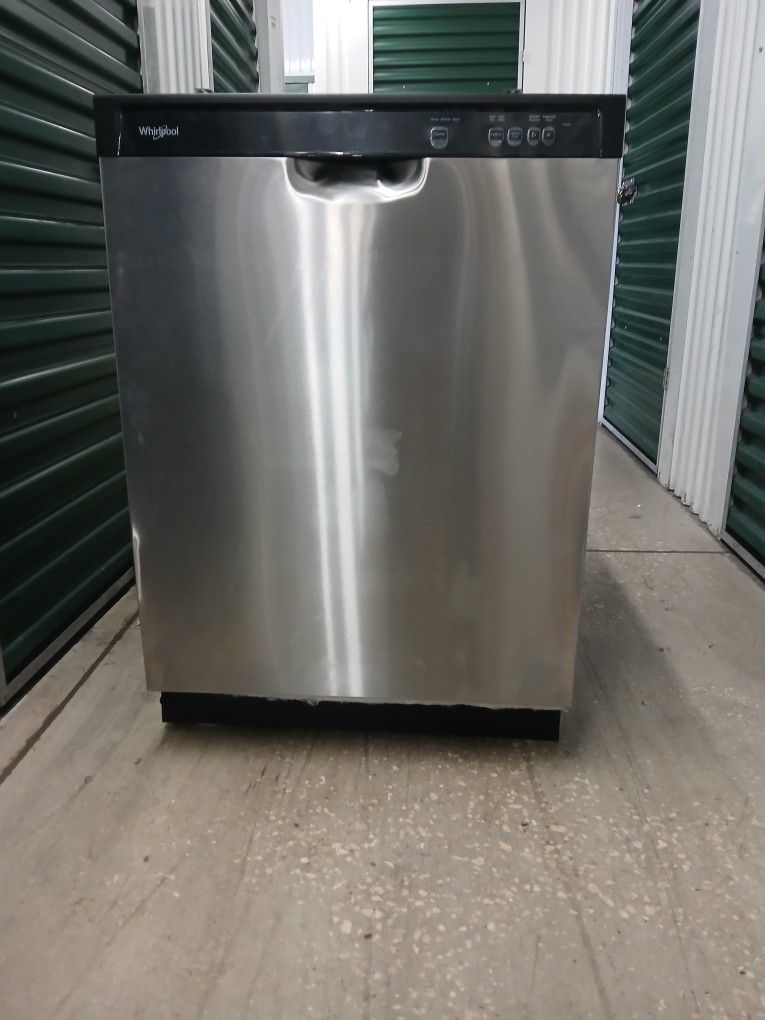 Whirlpool
24 Inch Dishwasher