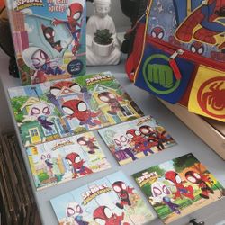 Spidey Backpack With Puzzles And Book $10 