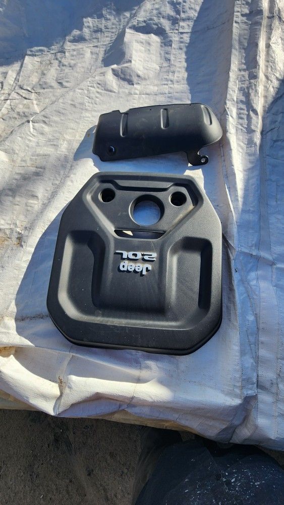 Jeep 2.0 Turbo Engine Cover