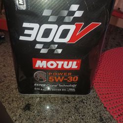 Car Racing Motor Oil. 5w30 New