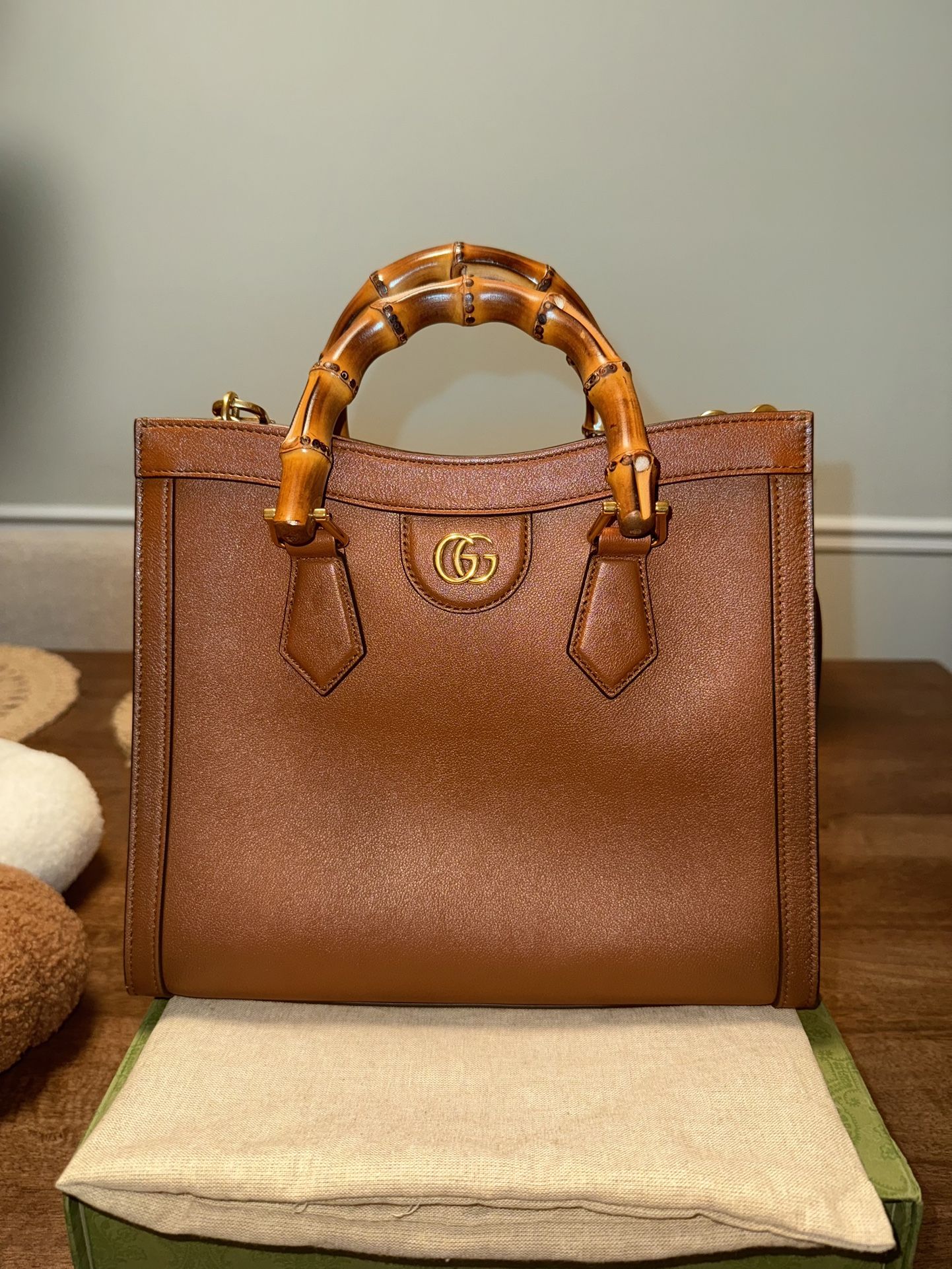 Gucci Princess Diana Medium Tote
