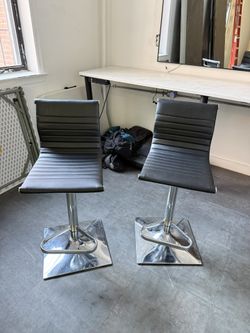 Bar And Salon Stools Adjustable
