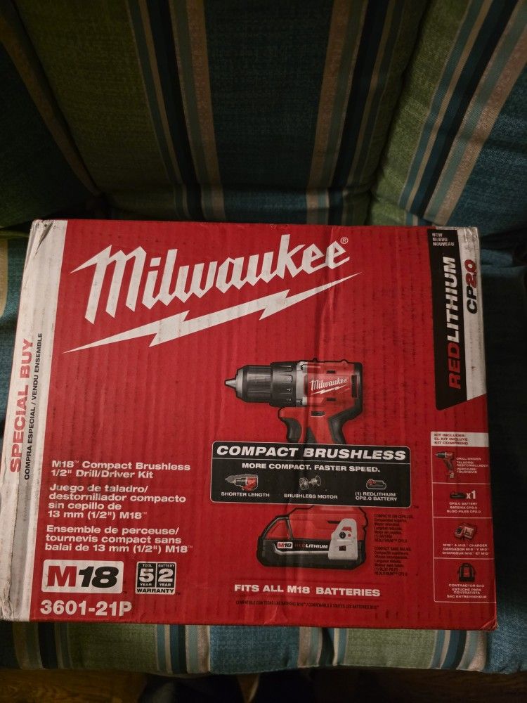 Milwaukee M18 Drill Kit