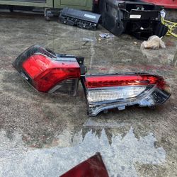 2019 2023 toyota rav4 driver left taillight