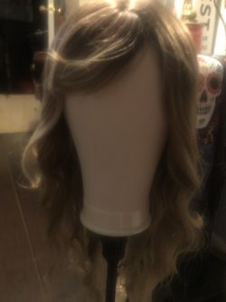 Brown Blonde wavy soft Ombre long wig / peluca larga, Ombre suave ondulada rubia marrón 