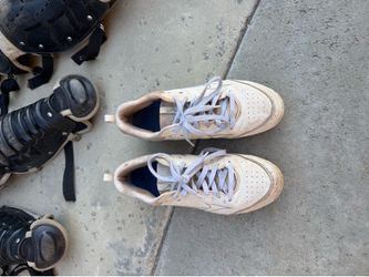 Softball cleats (9)