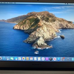 Apple MacBook Air 13” 2015 8GB RAM 256GB SSD!