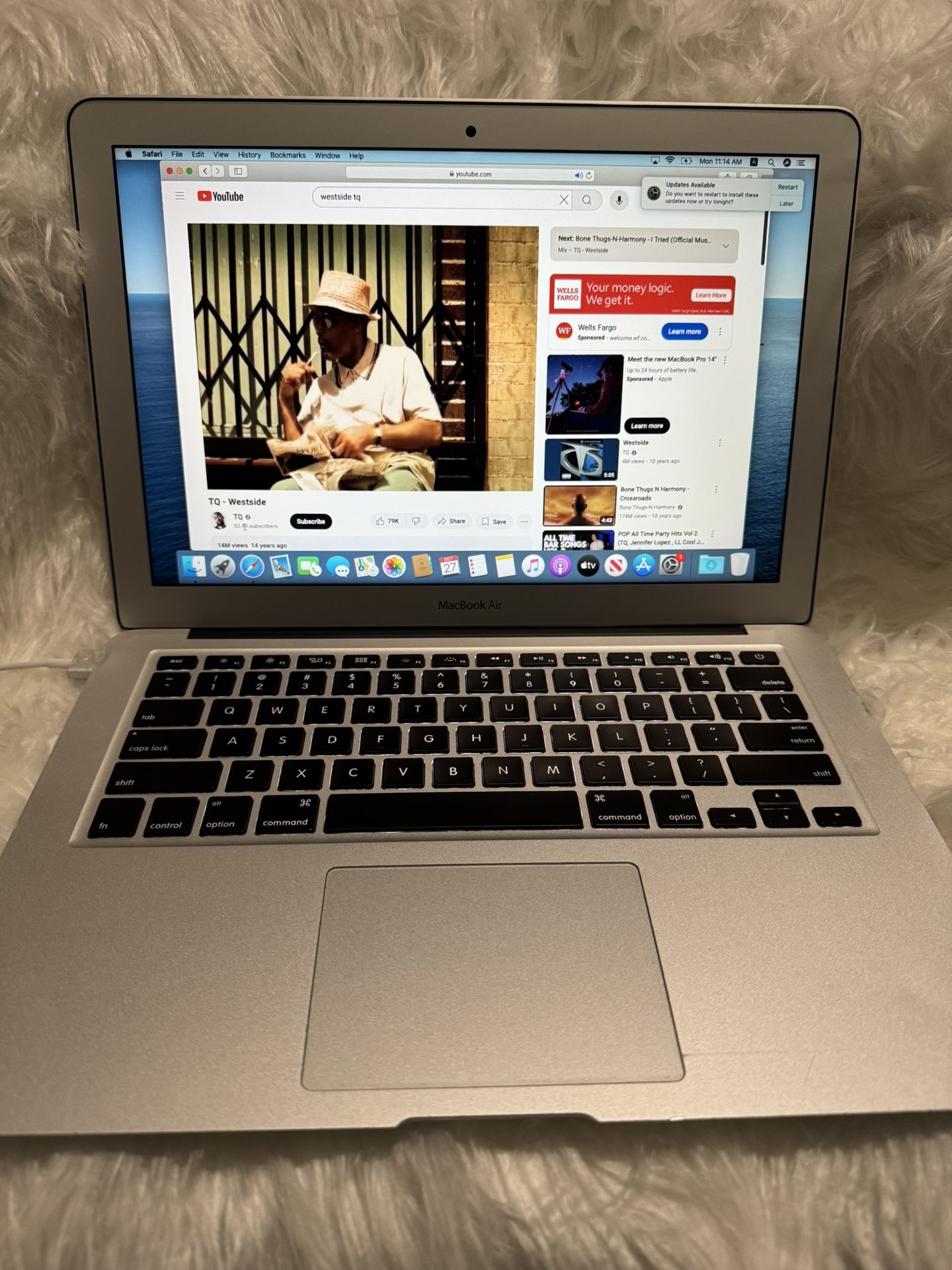 MACBOOK AIR i5 1.3GHz 13.3-INCH 4GBRAM 128GB SILVER WIFI ONLY (MD760LL/A) [MID-2013] 