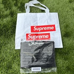 Black Supreme Arabic Box Logo 