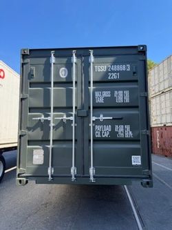WIND & WATERTIGHT 20’ & 40’ SHIPPING CONTAINERS!