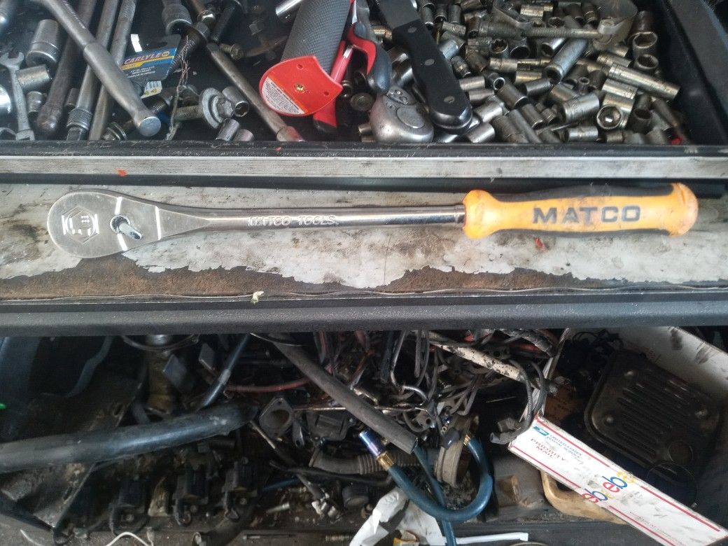 Matco 16" 1/2" drive socket wrench