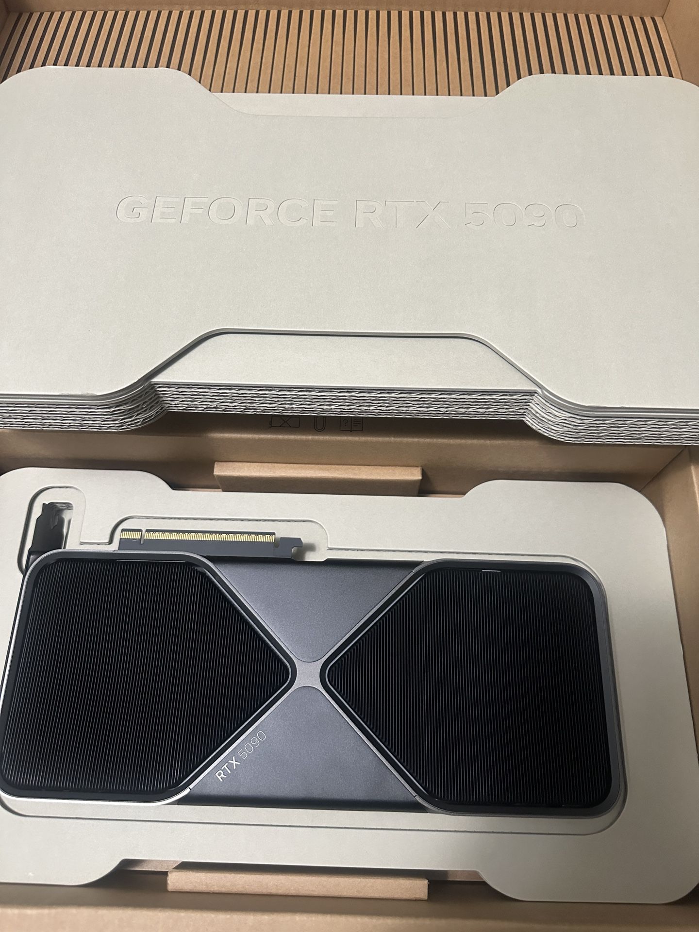 RTX 5090 Founder’s Edition FE