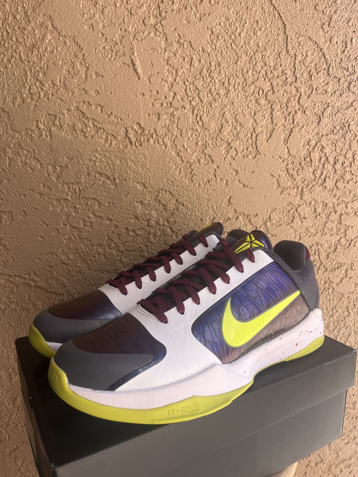 Kobe 5 Protro ‘Chaos’ - Mens Size 12