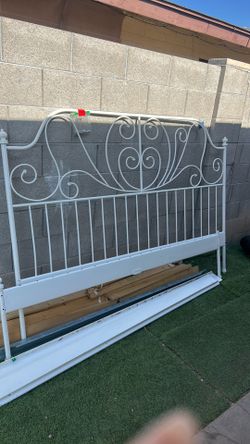 King size Metal white bed frame