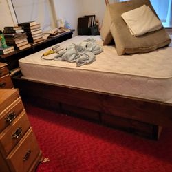 Free  Queen Size Water Bed 