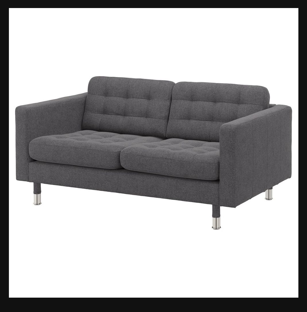 Loveseat & 2 ottomans