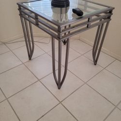 2 End Tables N  Cocktail Tables