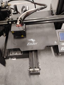 3D Printer W/ 3 Fillaments