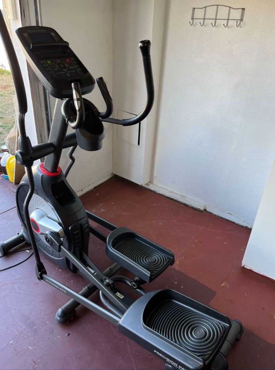 Schwinn 430 Elliptical Trainer
