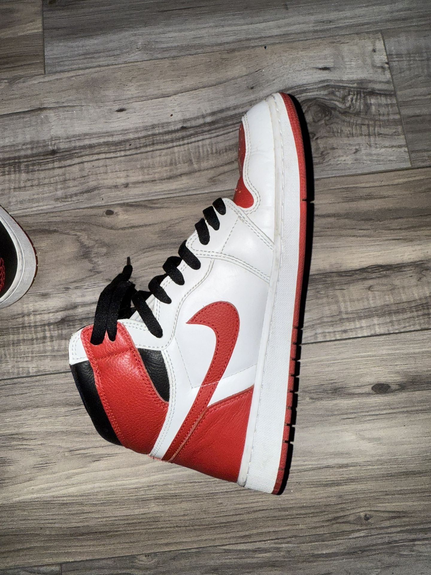 Jordan 1 -