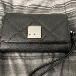 EUC Guess Wallet & Wristlet